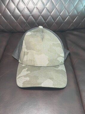 Lululemon Commission Hat